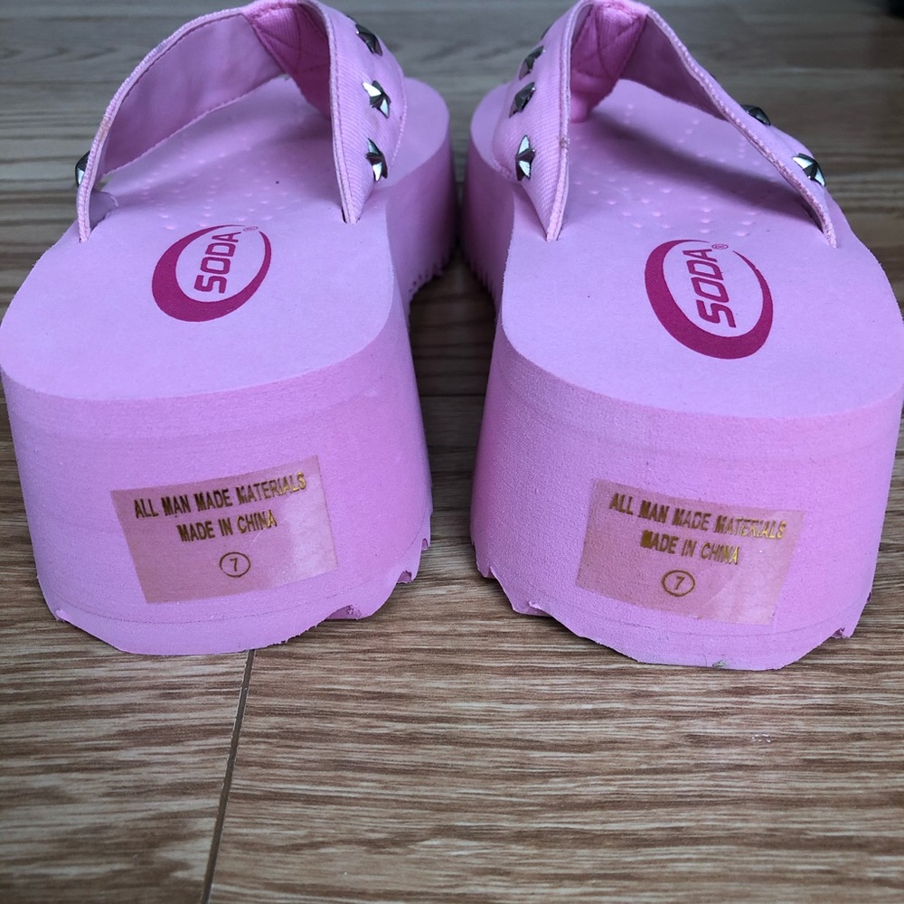 SODA Power Pink Star Studded Flip Flop Sandals - Picture 4 of 7